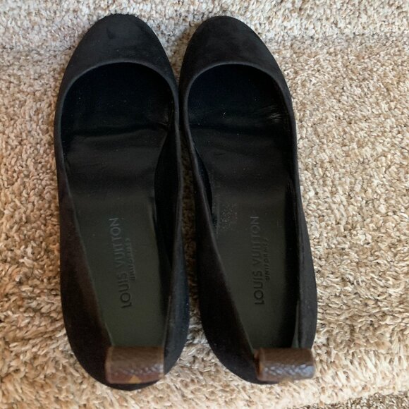 Louis Vuitton Uniform Women's Black Suede Ballerina Flats - Picture 8 of 16